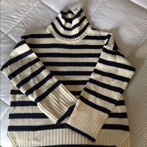 Abercrombie Striped Turtleneck Sweater - Cream & navy